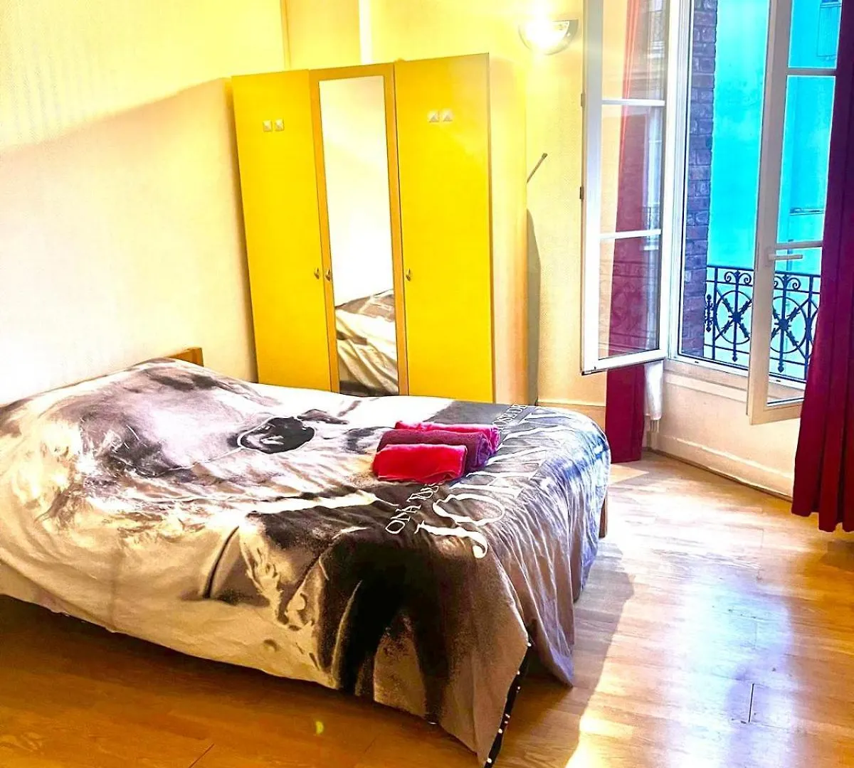 Cosy Apartment In Paris France